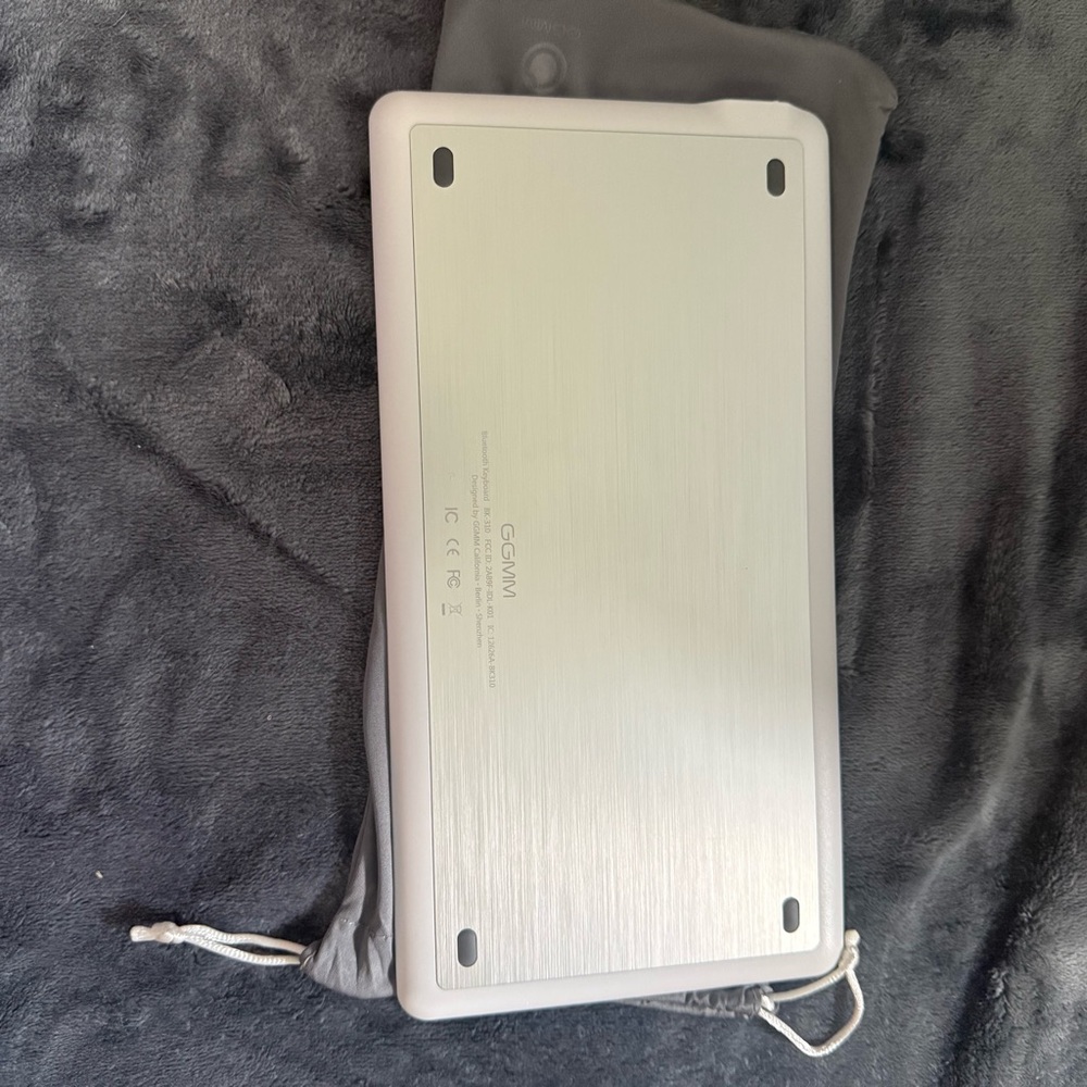 Bluetooth Keyboard - Picture 5 of 6